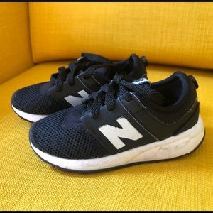 Toddler New Balance sz: 8